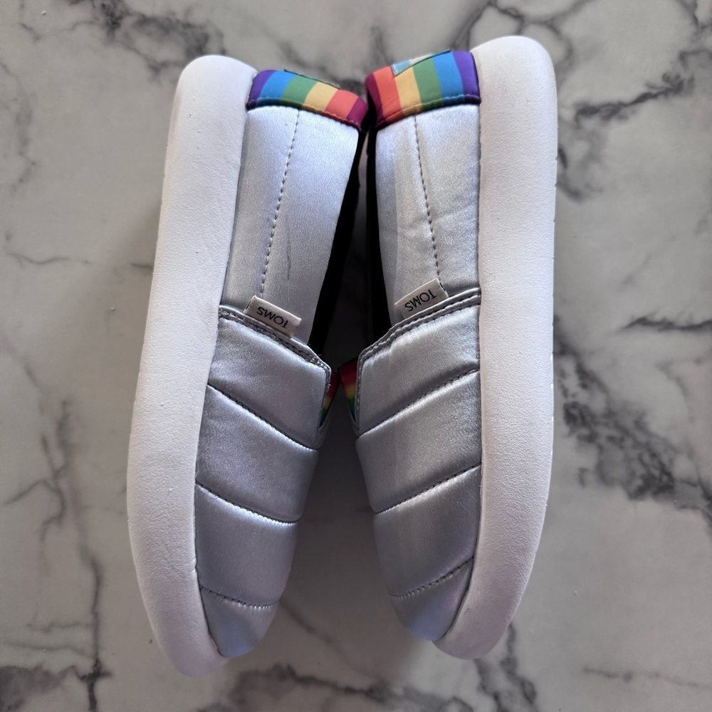 Toms Alpargata Mallow Rainbow Silver Pride Slip Ons - Picture 4 of 8